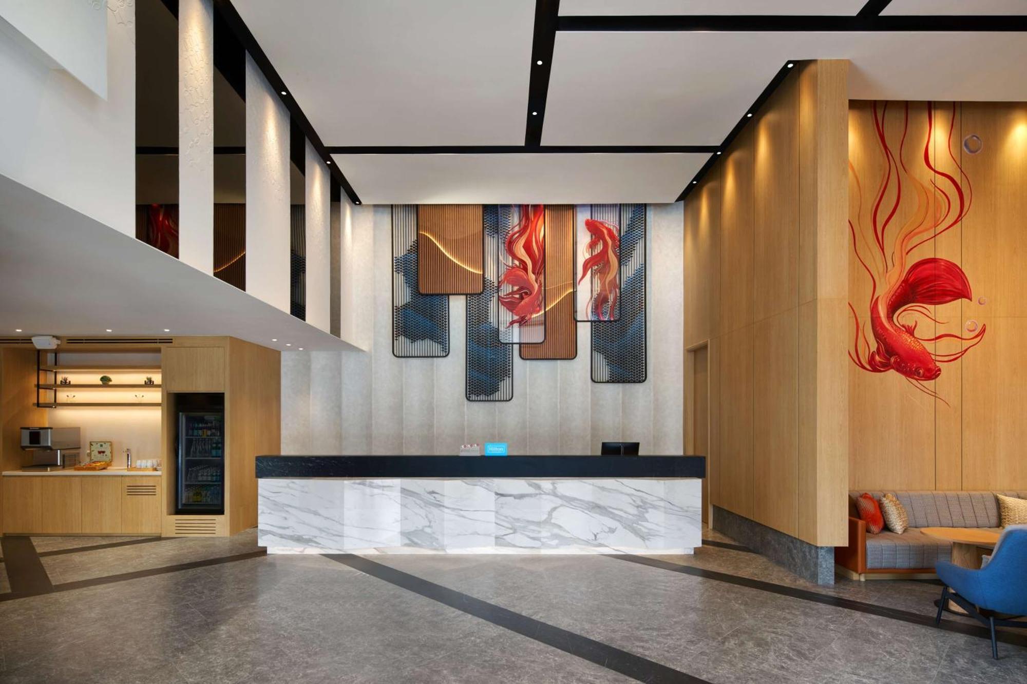 Hilton Garden Inn Bangkok Riverside Exterior photo