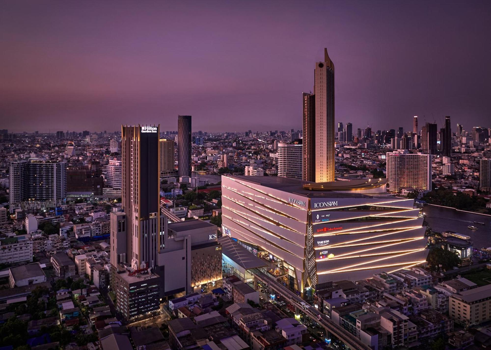 Hilton Garden Inn Bangkok Riverside Exterior photo